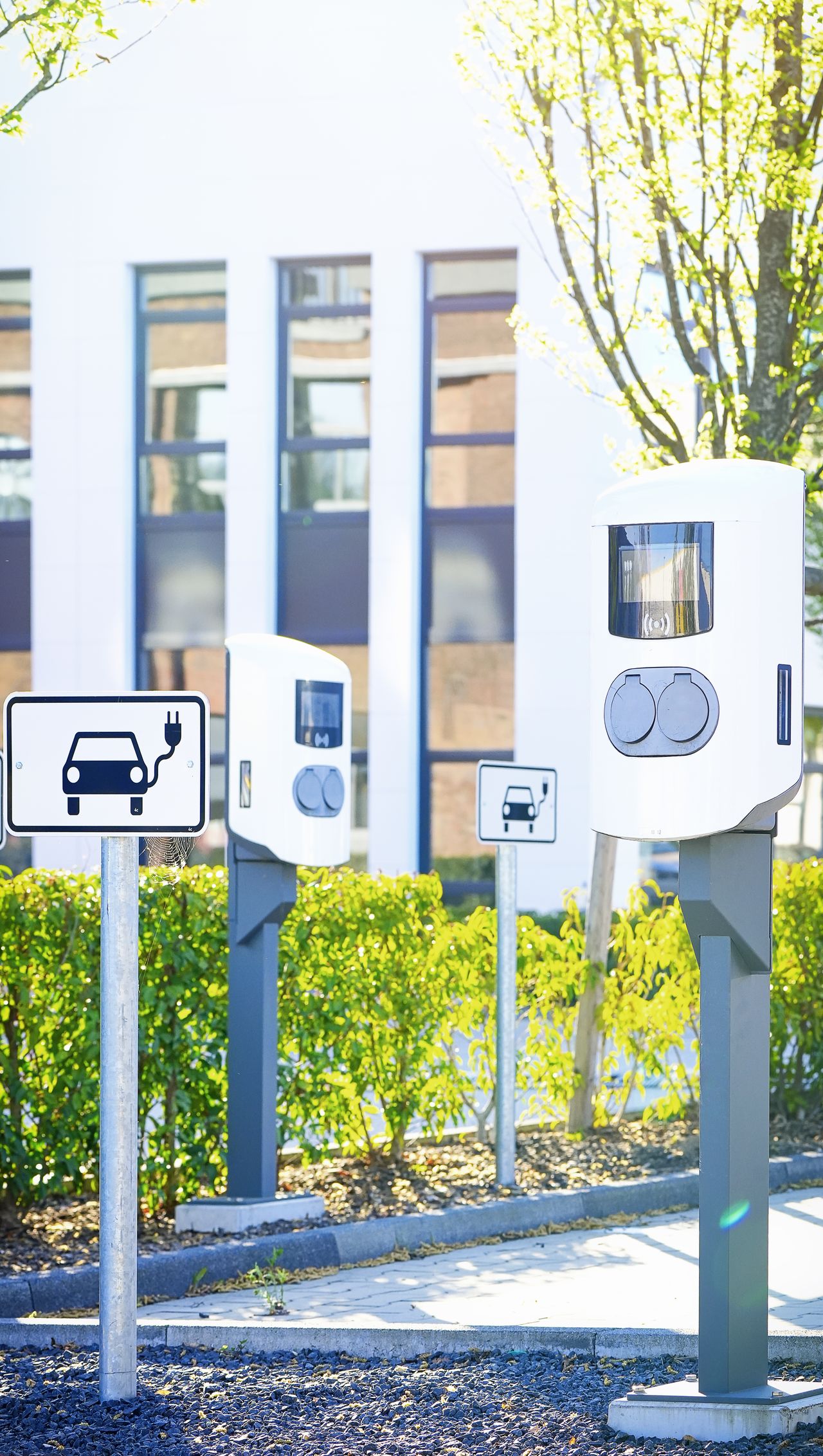 Recharge d’un véhicule électrique en entreprise en 2026 : combien ça coûte vraiment ?
