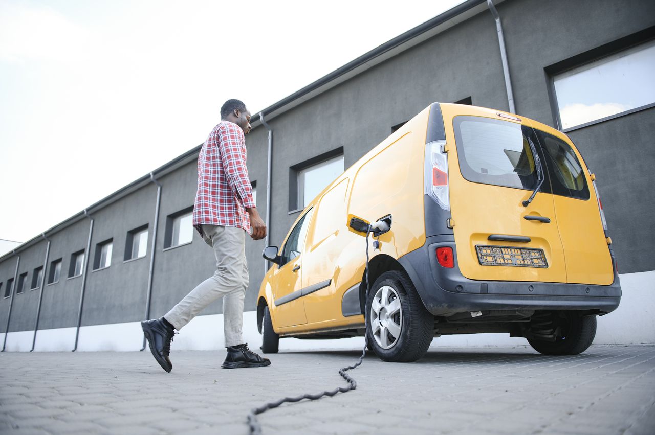 Fiscalité 2026 des VUL électriques en ETI : amortissement, TVA et TCO
